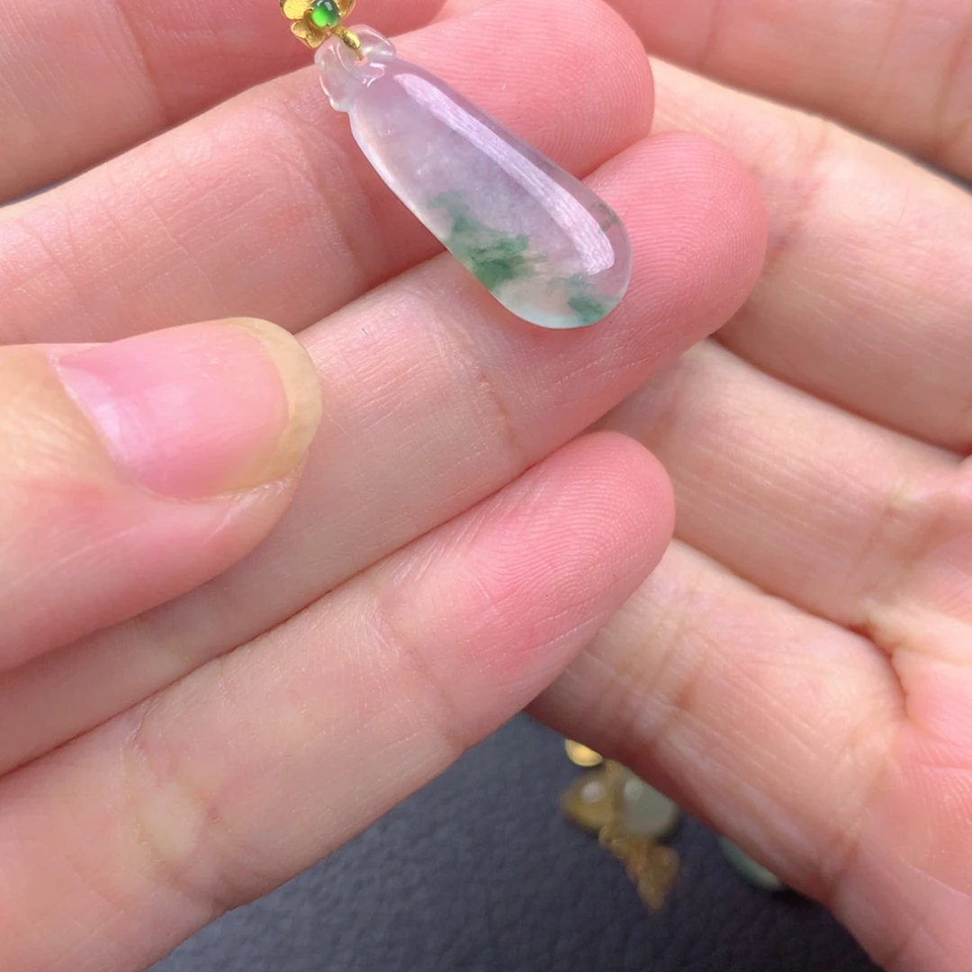 【闪购商品】颈饰18K金镶嵌翡翠翡翠