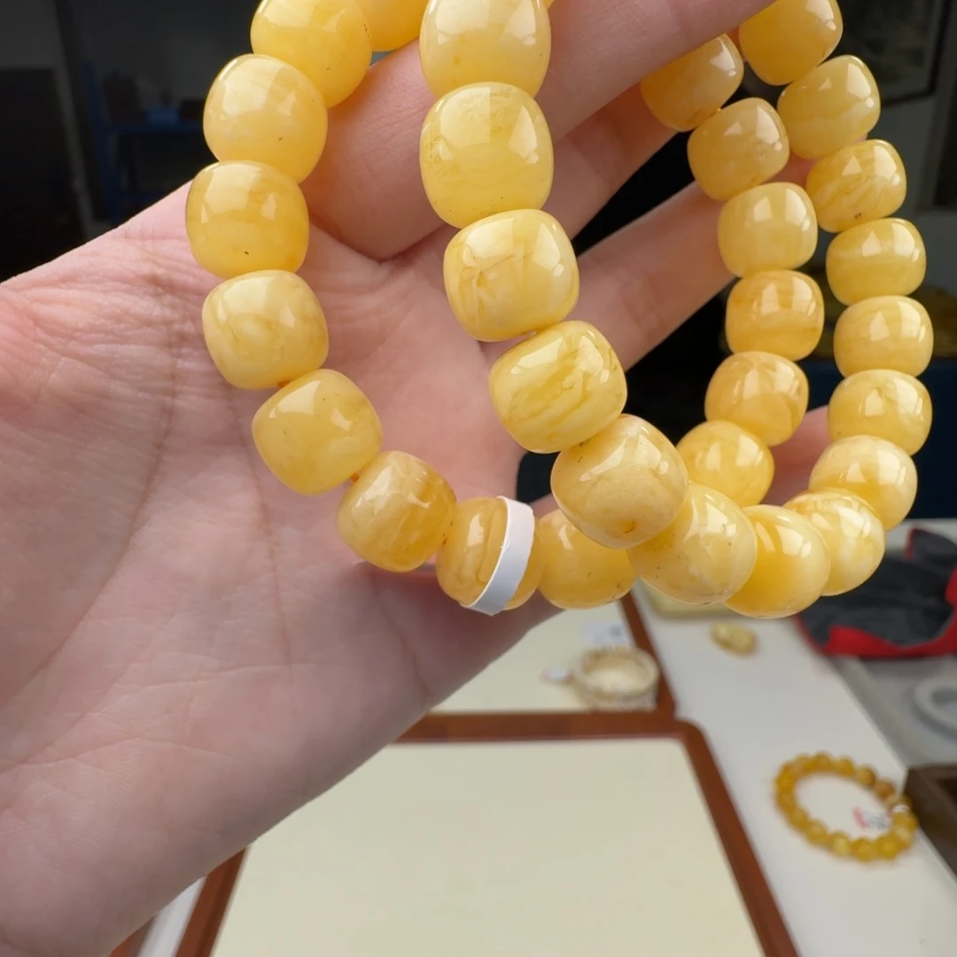 琥珀未镶嵌手链多样性发其一