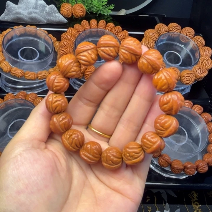 手串桃核金蟾单圈
