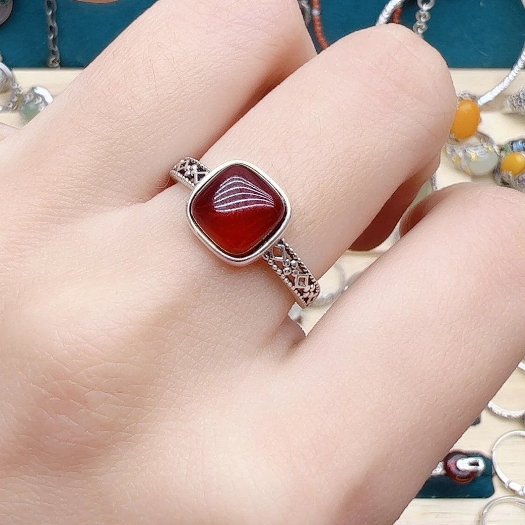 血珀戒指银S925镶嵌天然血珀