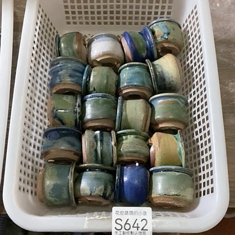 紫砂花盆642微瑕品口径的3到4左右