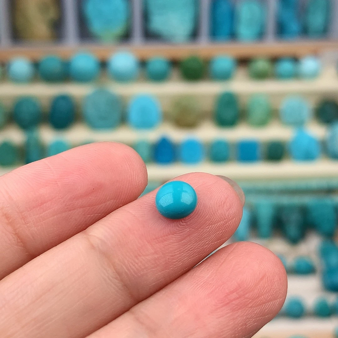 雅***啸未镶嵌绿松石珠宝奇石