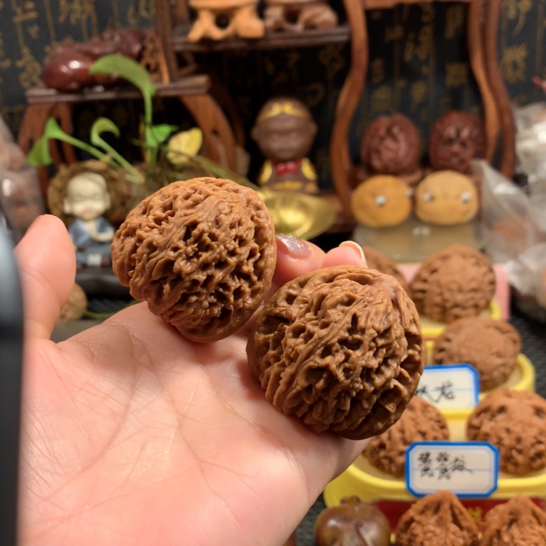 文玩核桃老款南疆石