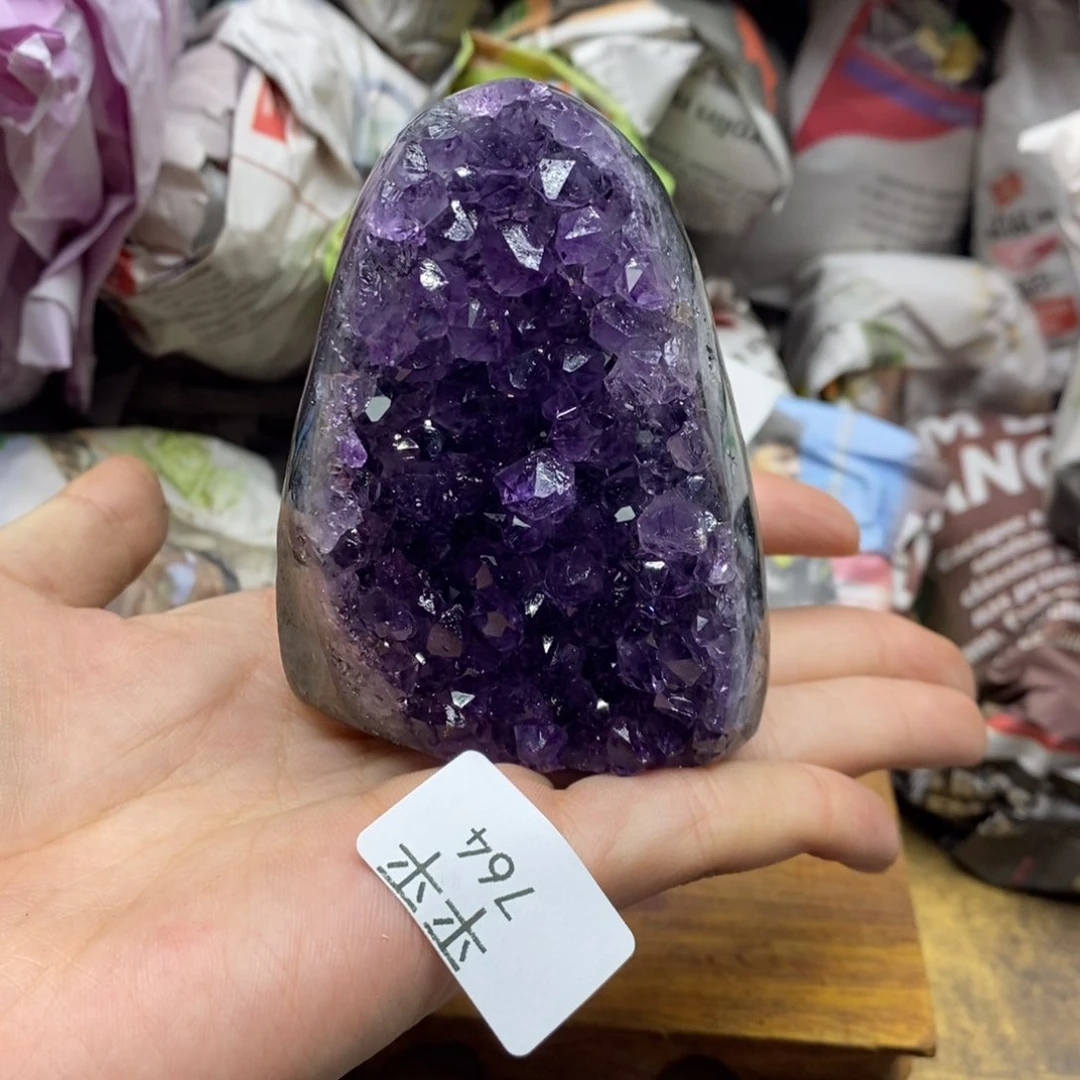 紫晶乌拉圭未镶嵌