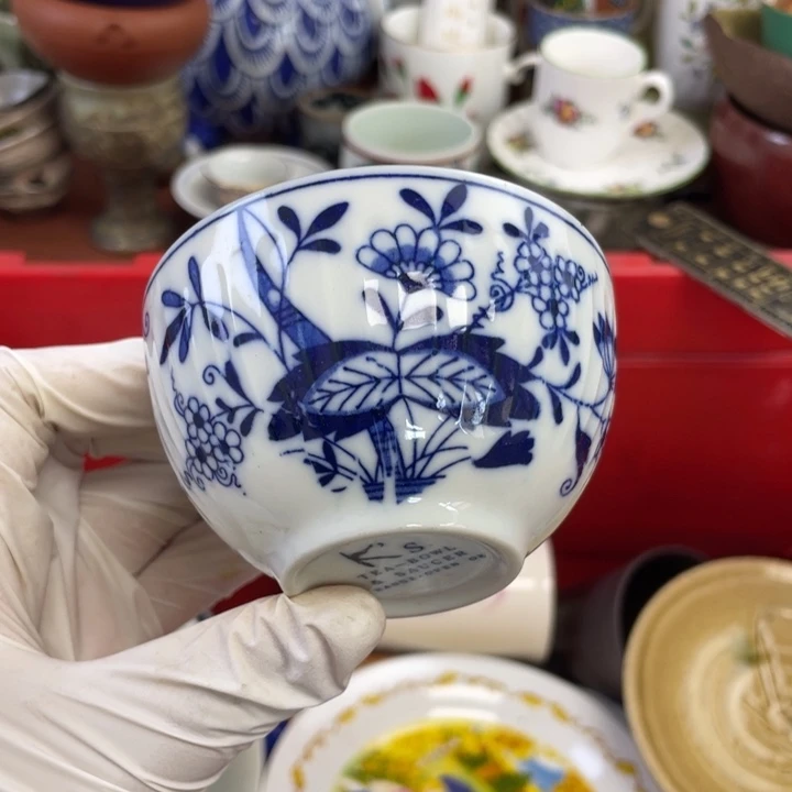 他家瓷器真美…开播了