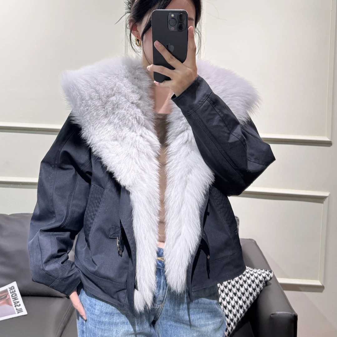 超绝设计师款超大狐狸毛领鹅绒短款羽绒派克服
