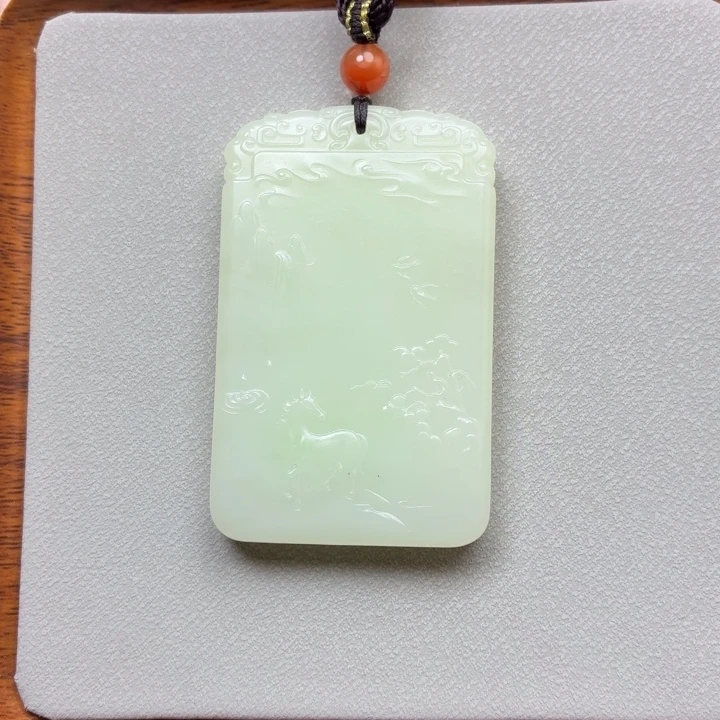 N****和田玉未镶嵌颈饰