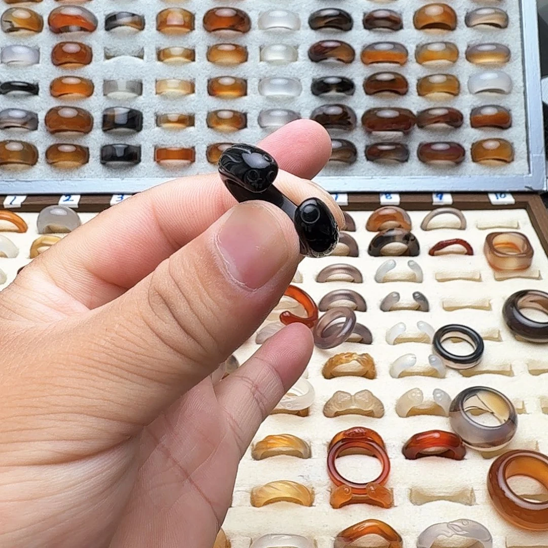 玛瑙/玉髓戒指未镶嵌