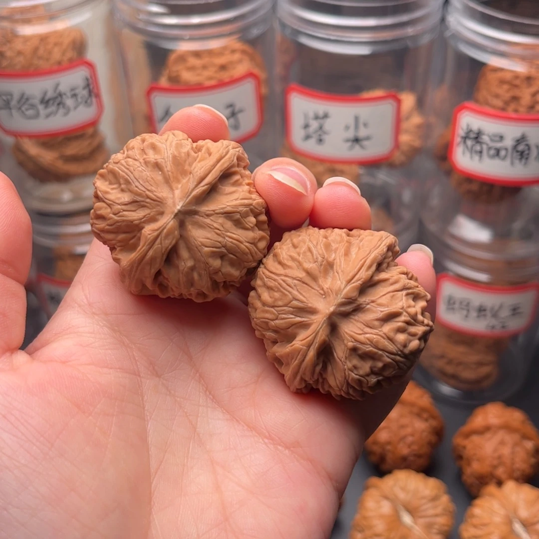 文玩核桃把件39.5全品肉包灯