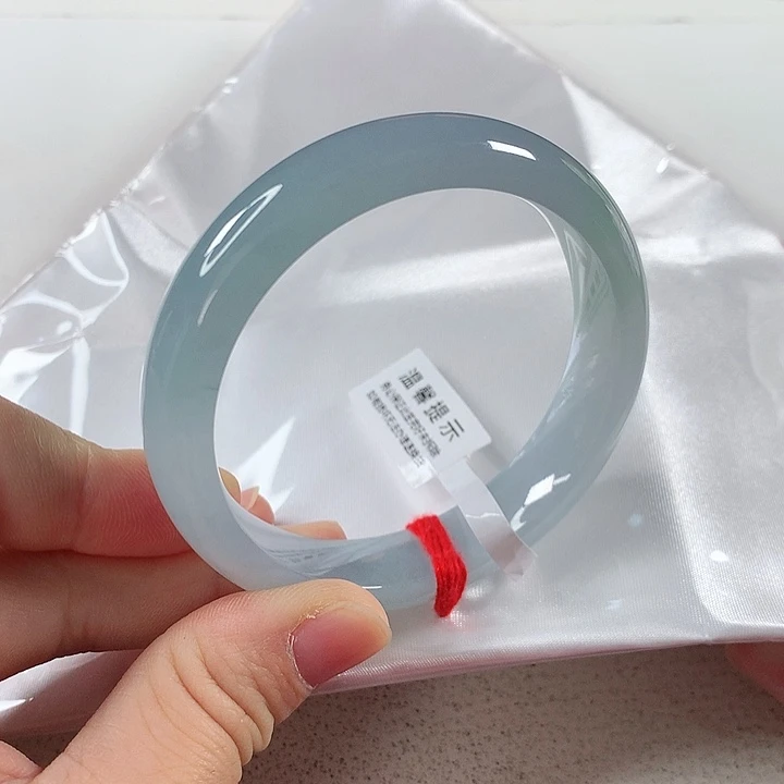 翡翠手镯未镶嵌⑨⑨