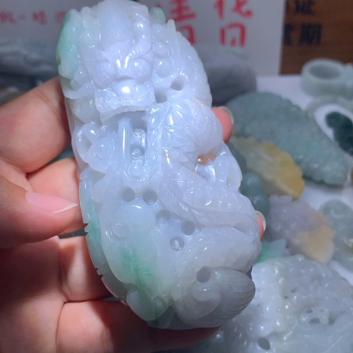 翡翠未镶嵌颈饰保真天然A货翡翠