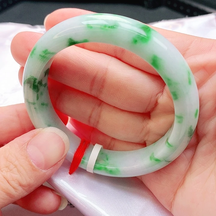 翡翠手镯未镶嵌手镯54