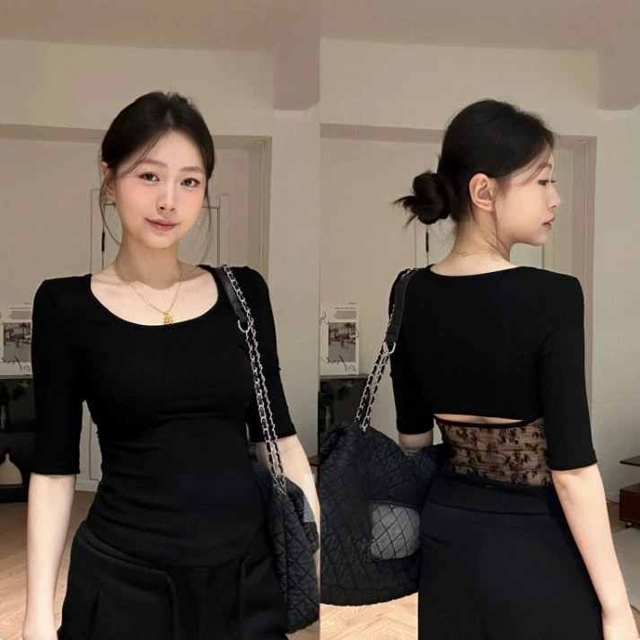 蕾丝拼接后背镂空纯欲辣妹气质修身长袖早春新款打底五分中袖T恤