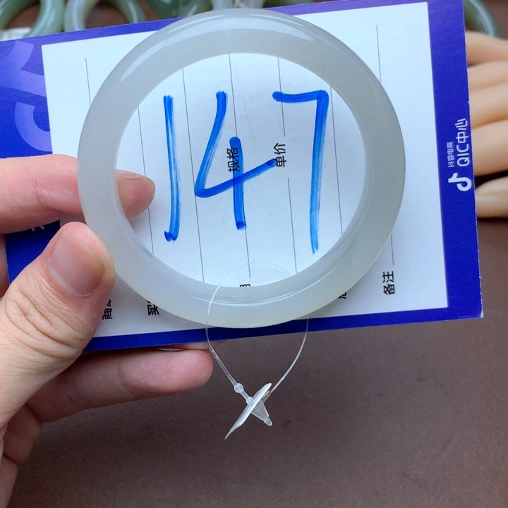 和田玉手镯未镶嵌57