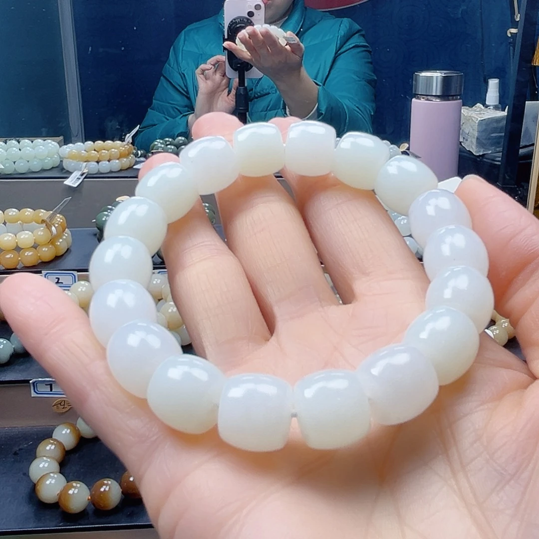 井***白和田玉未镶嵌手链