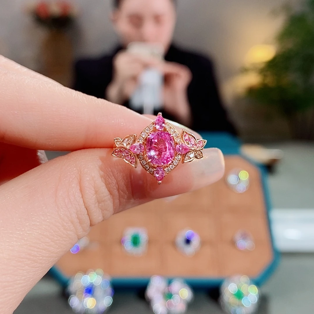 彩色蓝宝石戒指18K金镶嵌1.05ct