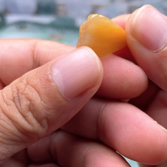 翡翠未镶嵌颈饰翡翠冰黄莲蓬