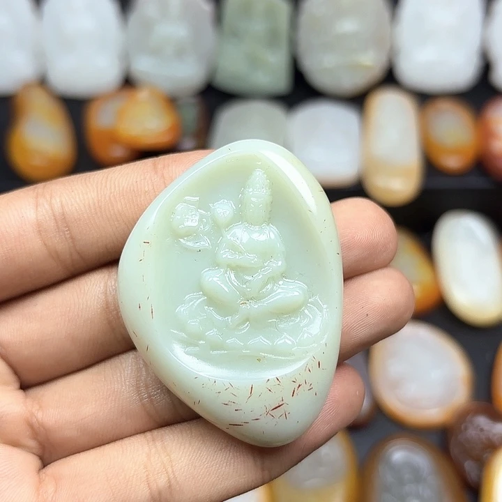 颈饰未镶嵌和田玉