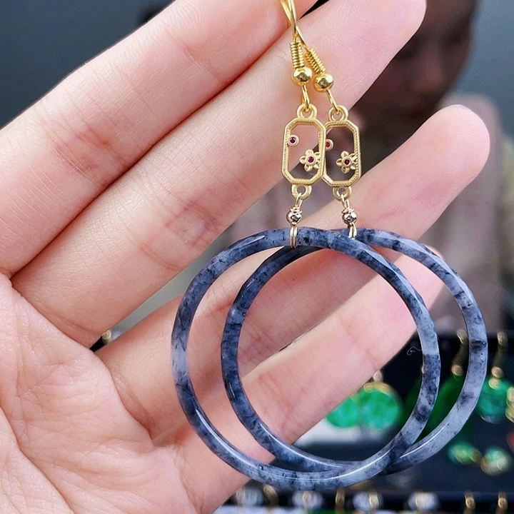 翡翠耳饰未镶嵌饰品