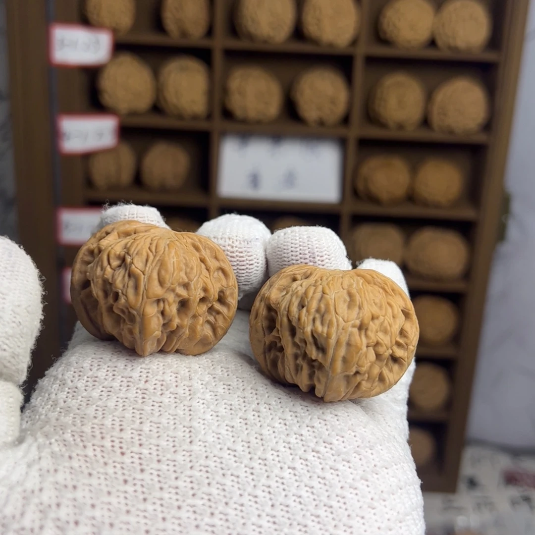 文玩核桃吊坠磨盘