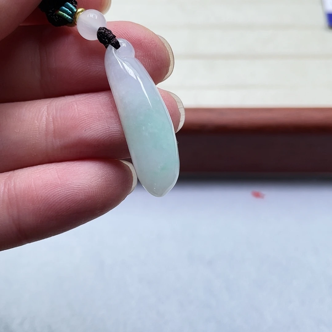 翡翠未镶嵌挂件翡翠