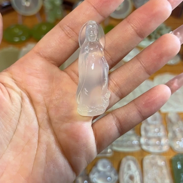未镶嵌蛇纹石玉岫玉白冰挂件站观音
