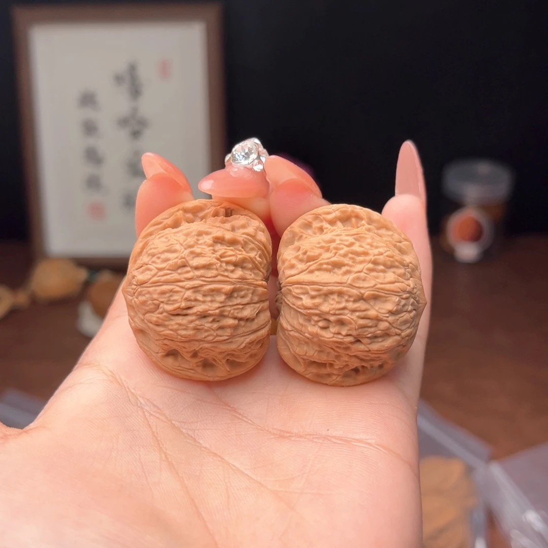 文玩核桃吊坠泥鳅背37