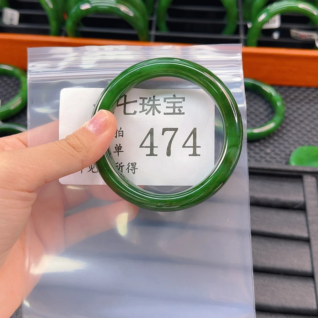 未镶嵌手镯和田玉手镯57 474