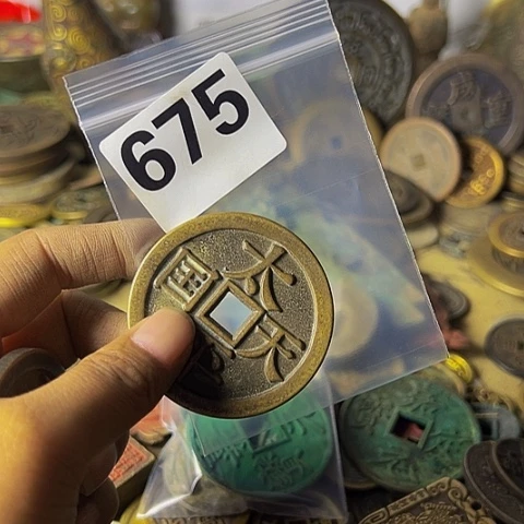 魏***群铜复古文创工艺品
