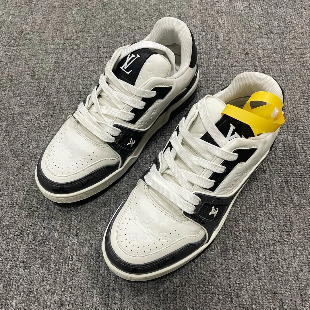 95新 LouisVuitton/路易威登 Trainer系带低帮板鞋36.5码/5872