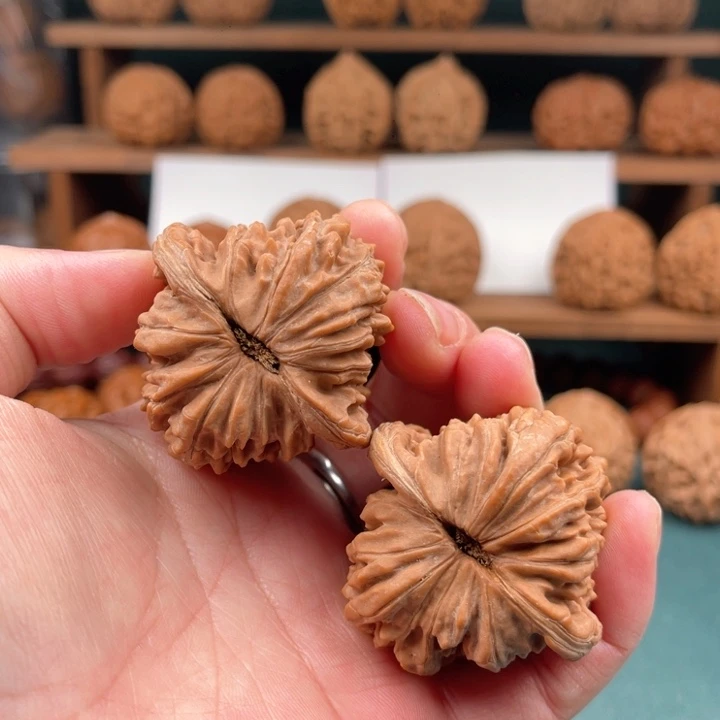 文玩核桃把件45平谷四座楼