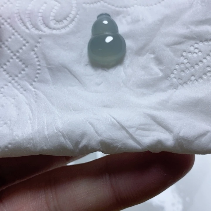 海***浪翡翠未镶嵌颈饰成品