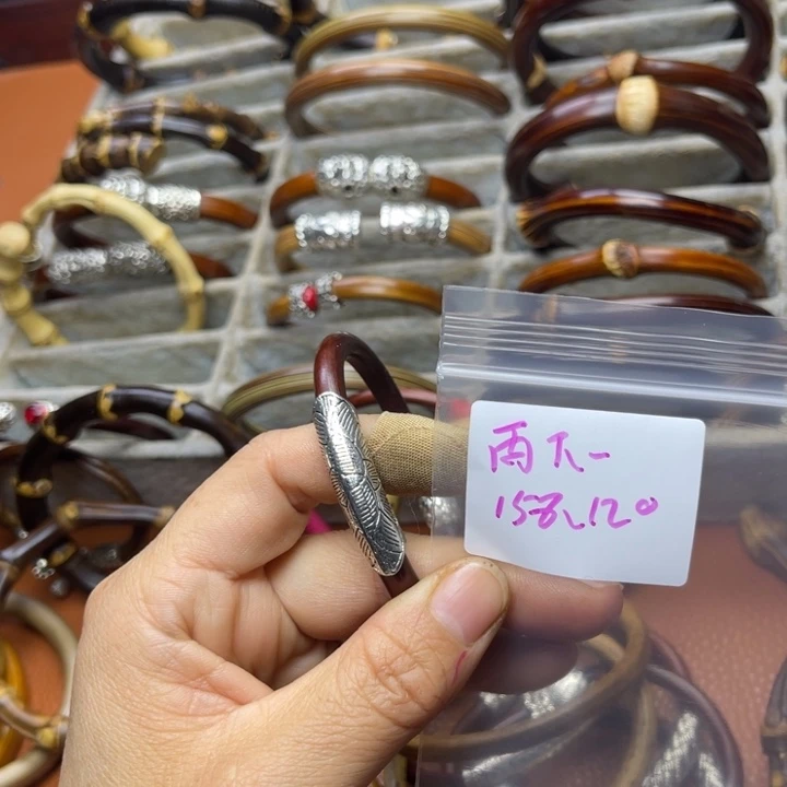 鸡翅木雨***晚我们在这里