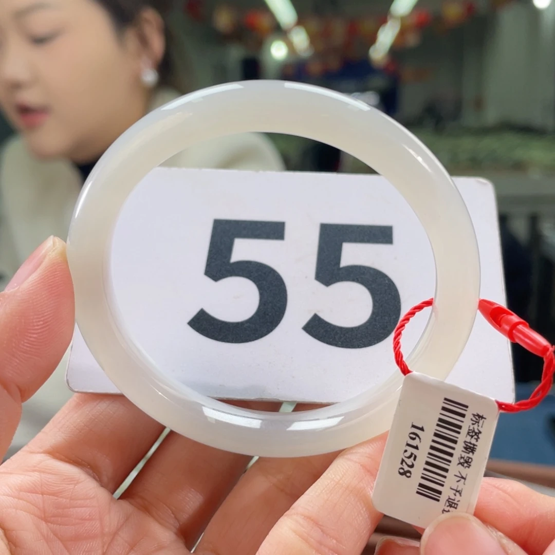 未镶嵌手镯和田玉微瑕