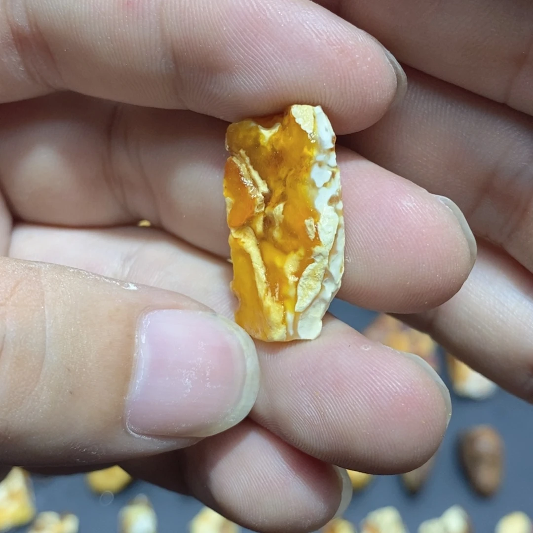 定制琥珀蜜蜡原石定制