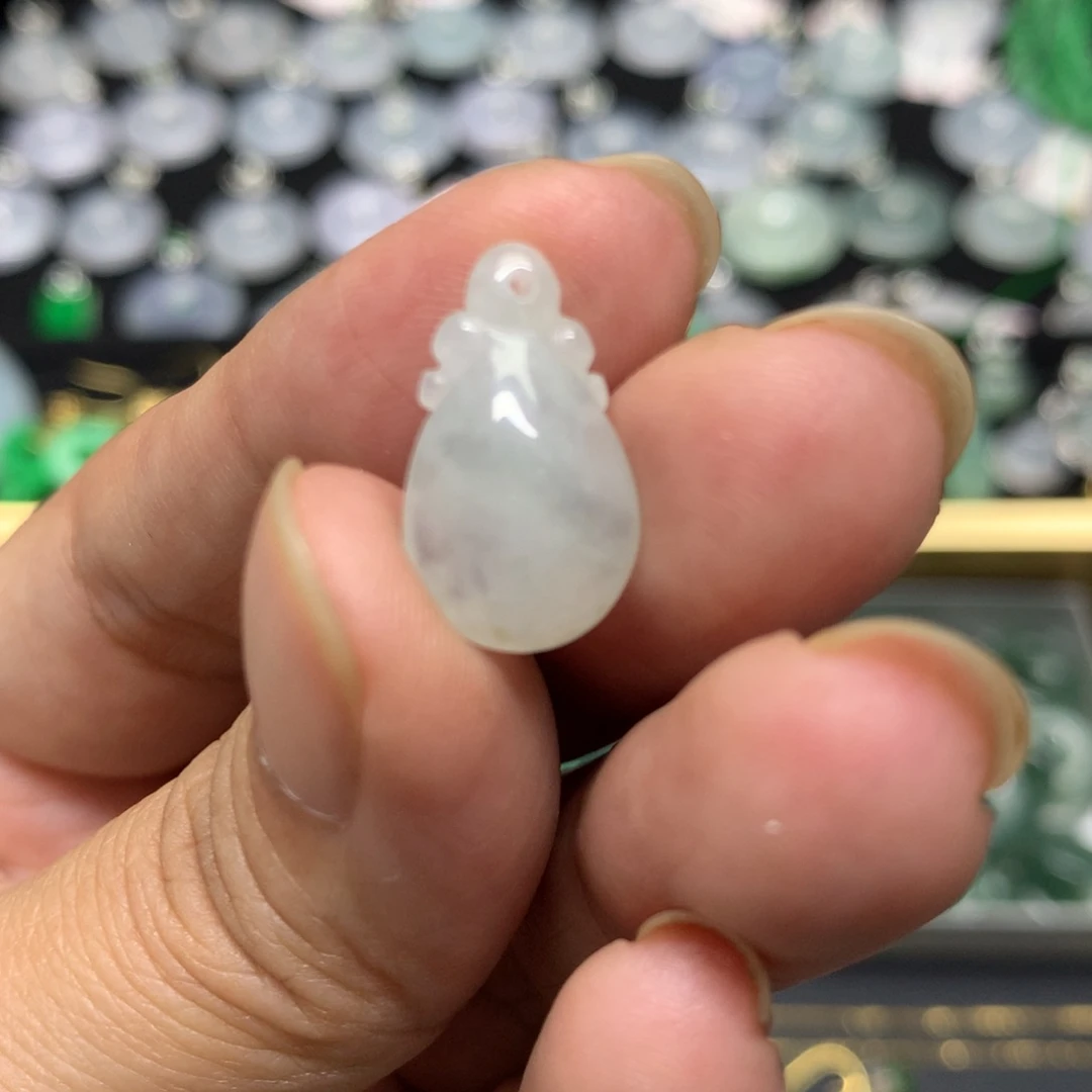 吊坠(不含链)未镶嵌翡翠有纹裂