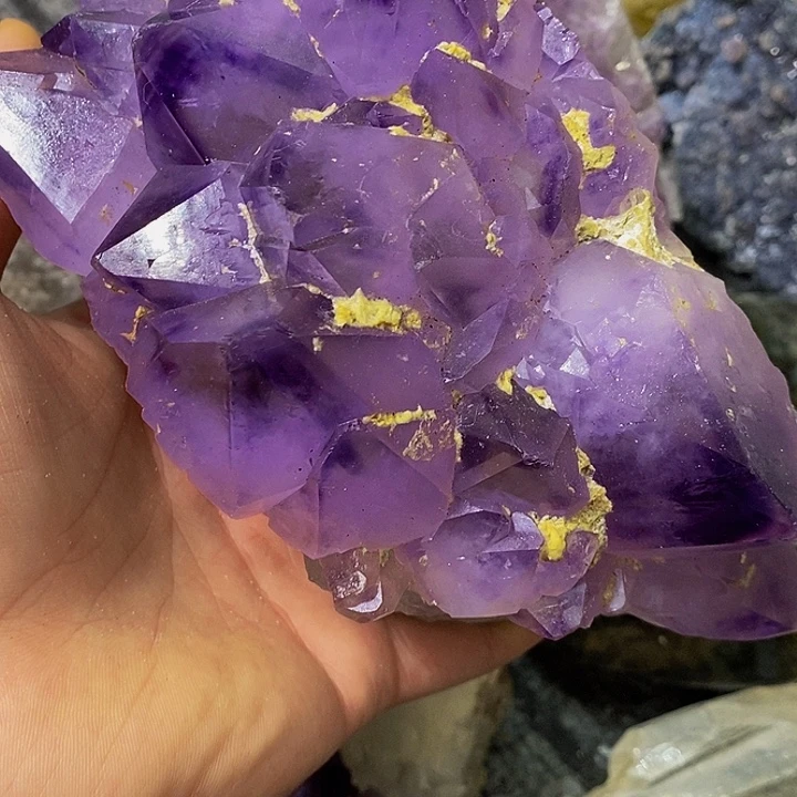 无***着珠宝半成品未镶嵌水晶