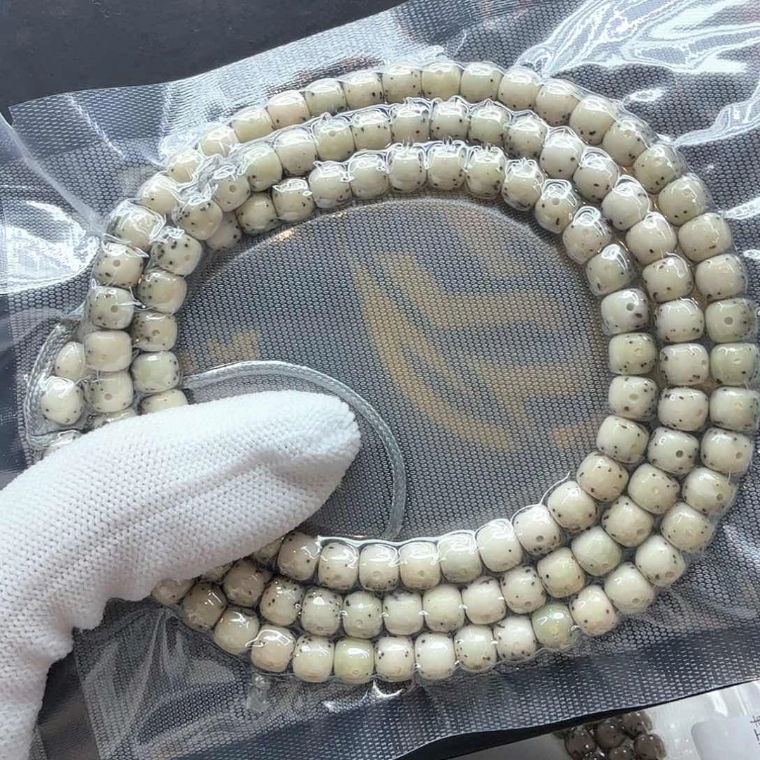 星月菩提吊坠2糯冰大眼睛通体7左右108