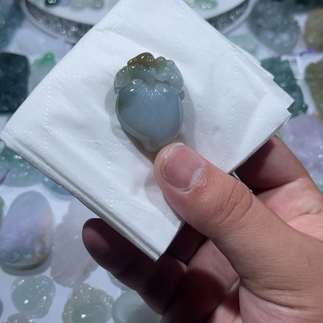 颈饰未镶嵌翡翠天然