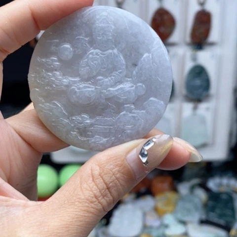 翡翠颈饰未镶嵌翡翠