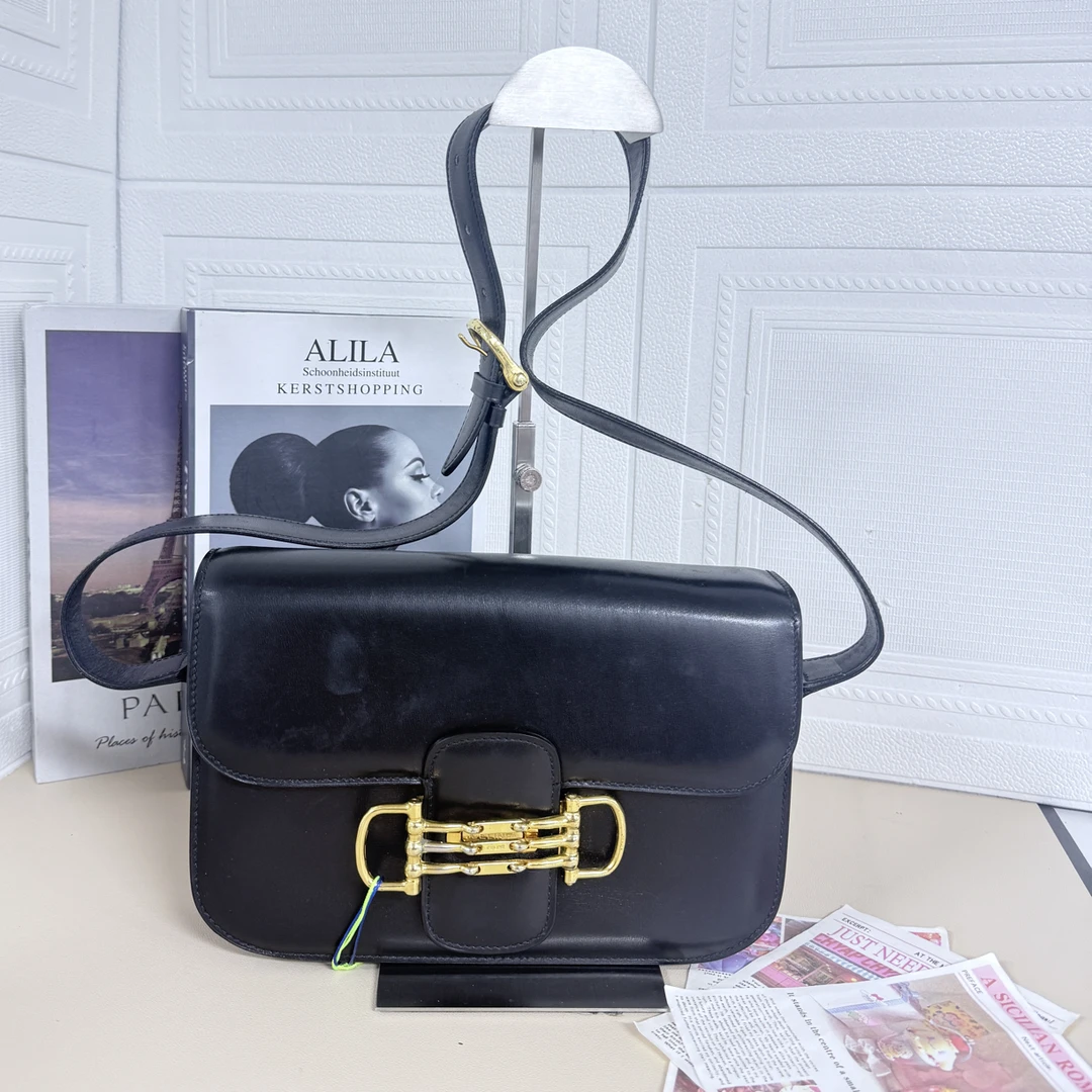 95新 Celine/思琳 黑金光面单肩斜挎包
