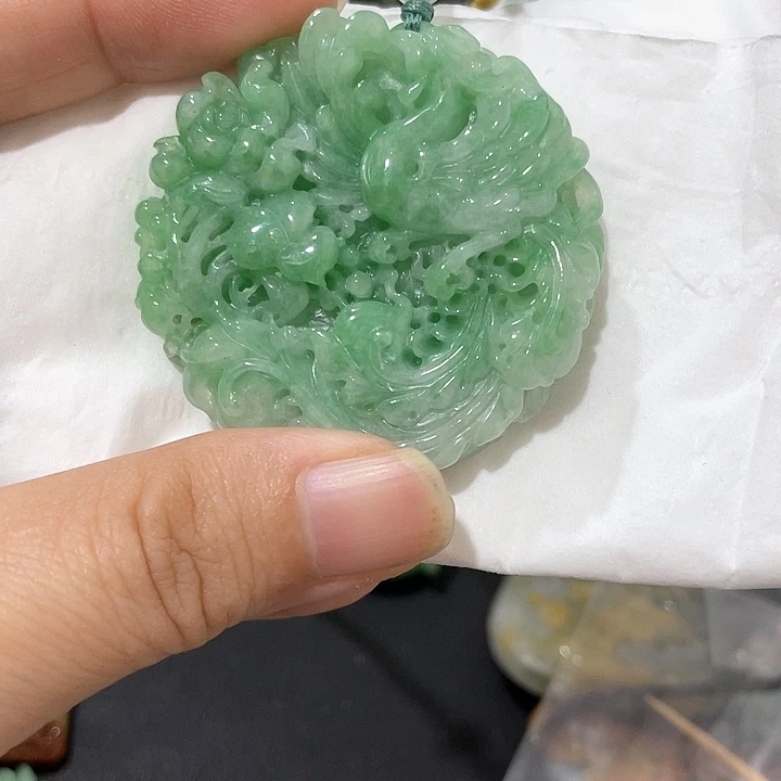 颈饰未镶嵌翡翠天