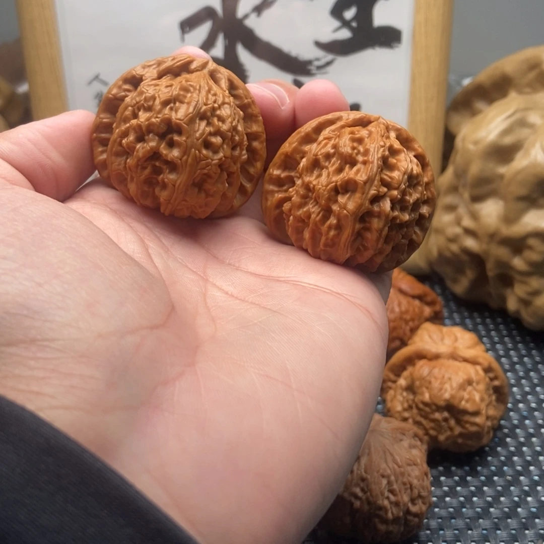 文玩核桃吊坠41三角白