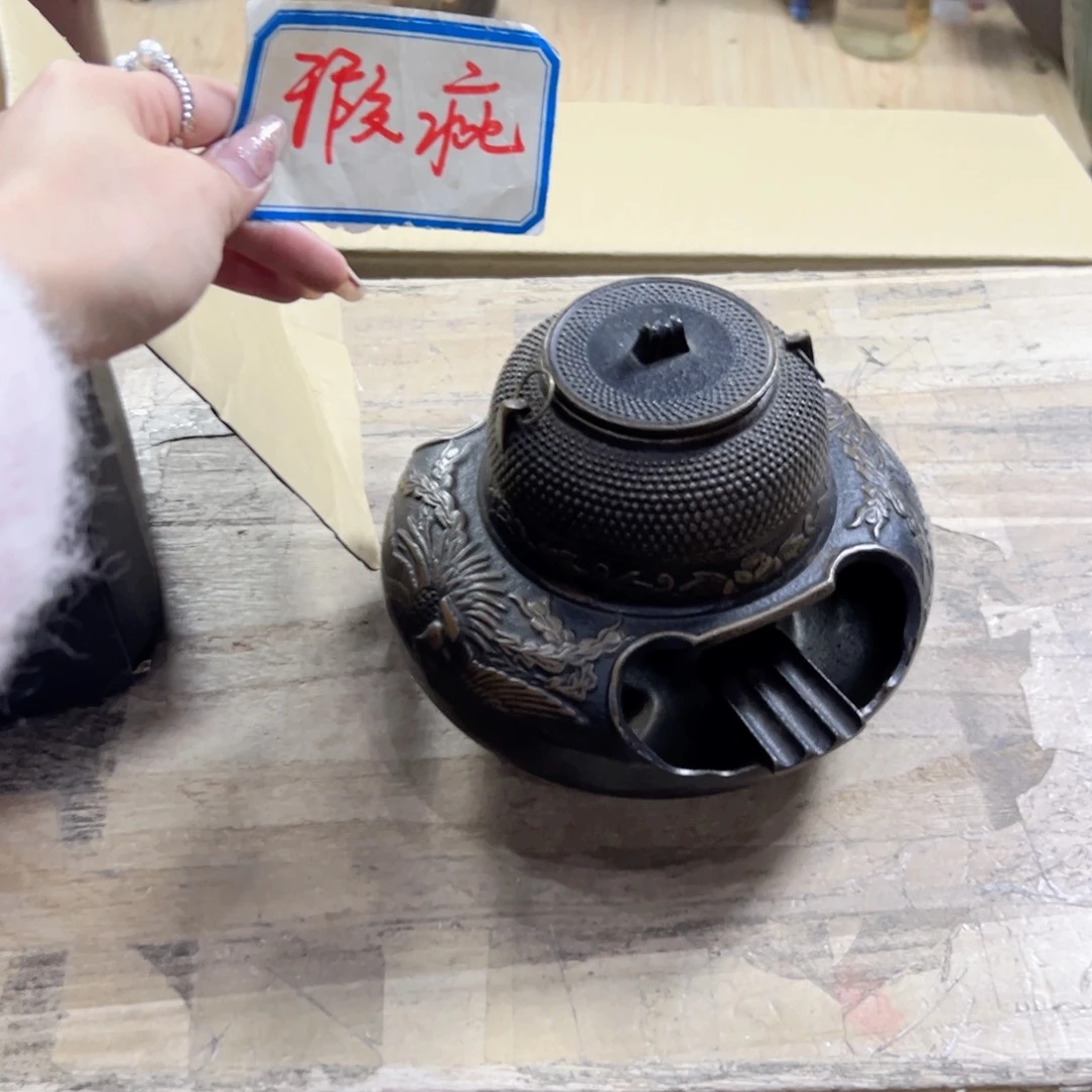 瓷片陶瓷和金属表面涂了