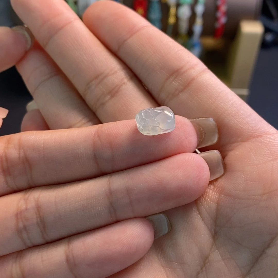 颈饰未镶嵌翡翠15748