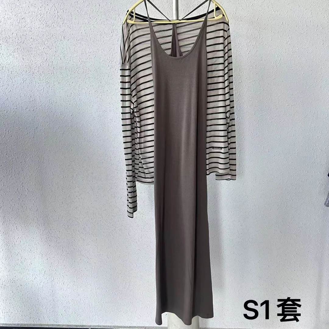 福利横条百搭两件套连衣裙T53