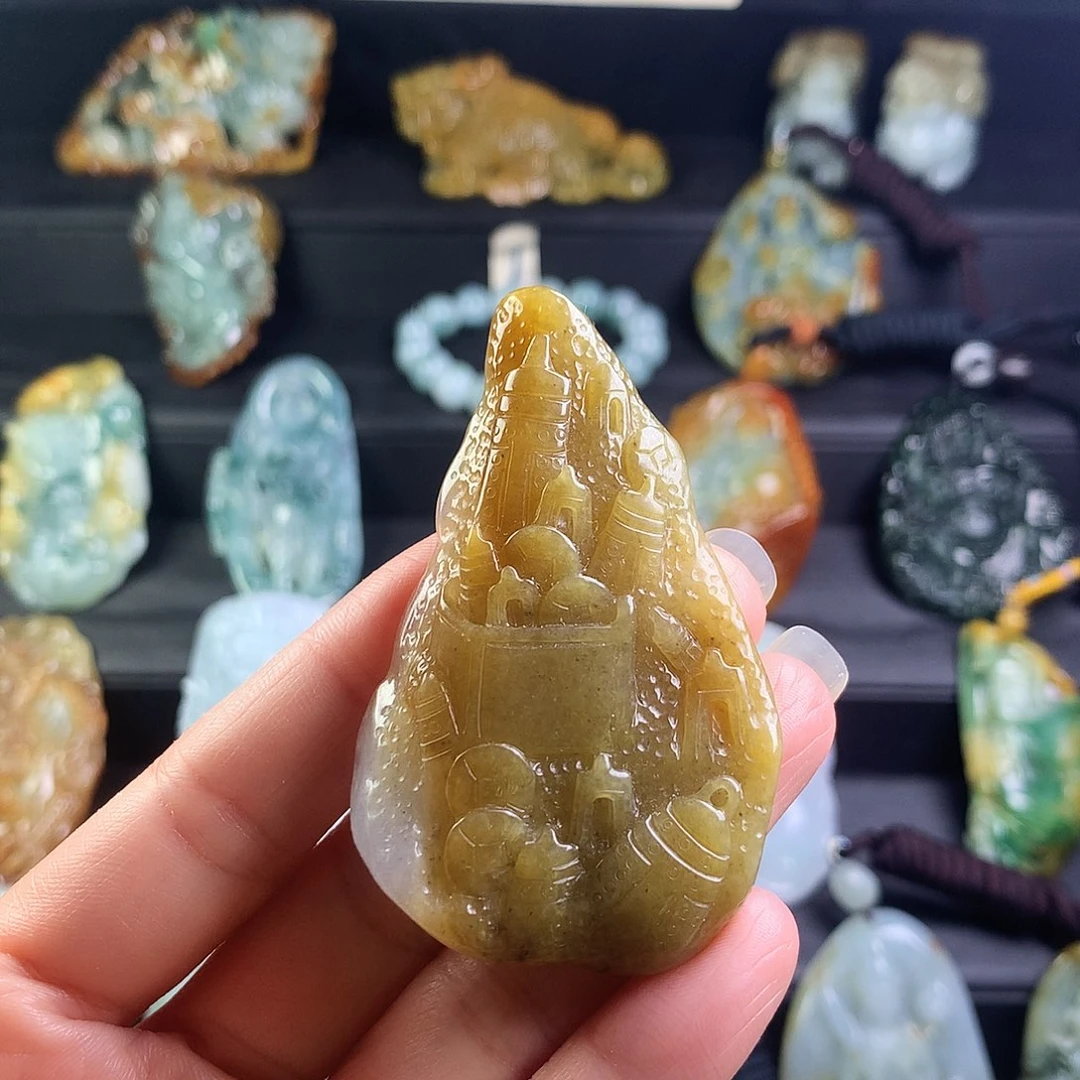 翡翠未镶嵌颈饰挂件