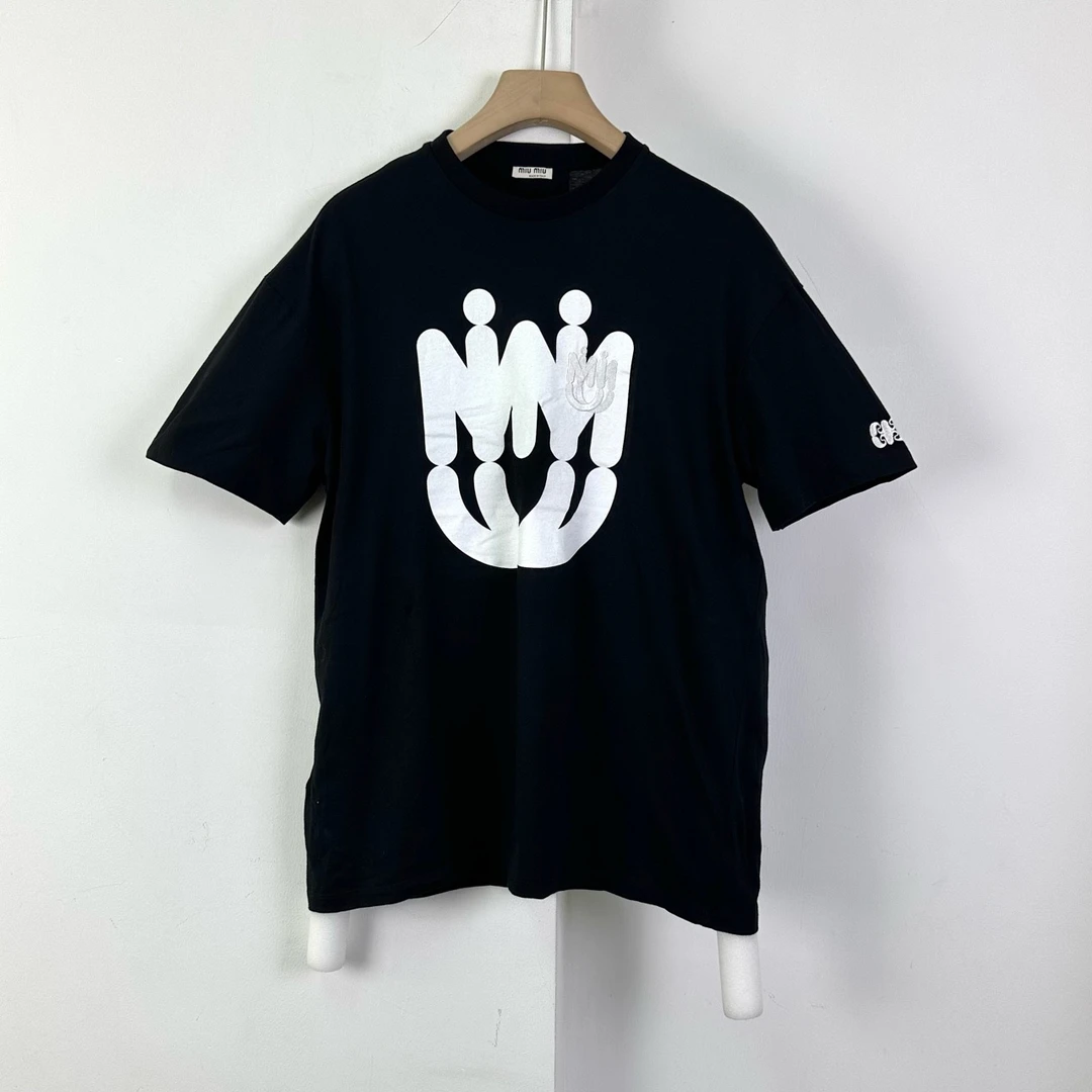 95新 MIU MIU/缪缪 miumiu/缪缪/涂鸦logo黑色短袖/XS码/11517