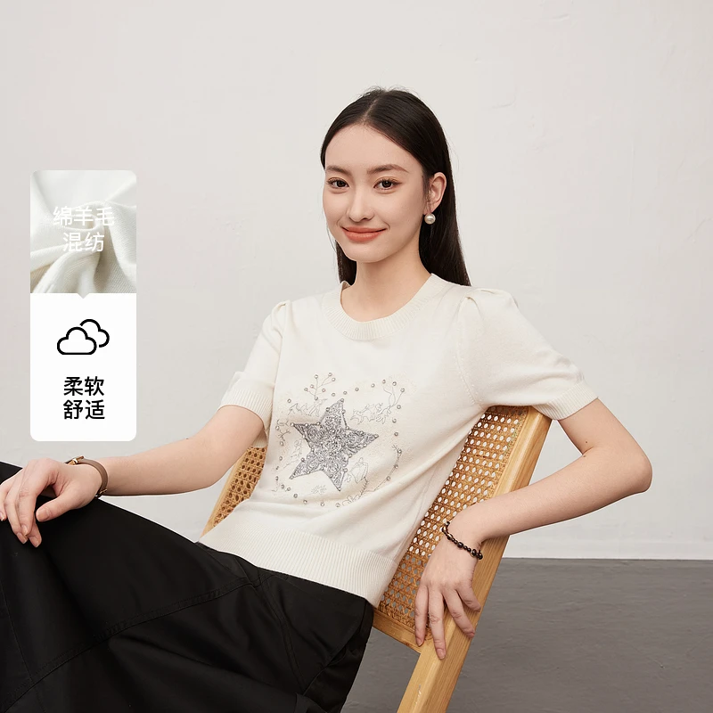 XG雪歌毛针织衫XL111803A851白色刺绣显瘦短袖套头上衣