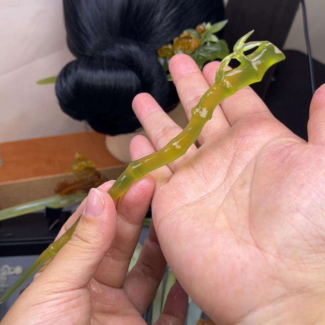 蛇纹石玉未镶嵌发饰